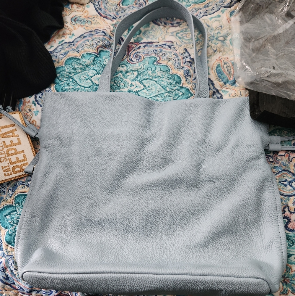 Tote Le Monde purse